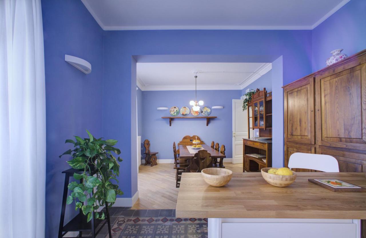 Palazzo Pastura B&B And Apartments คาตาเนีย ภายนอก รูปภาพ