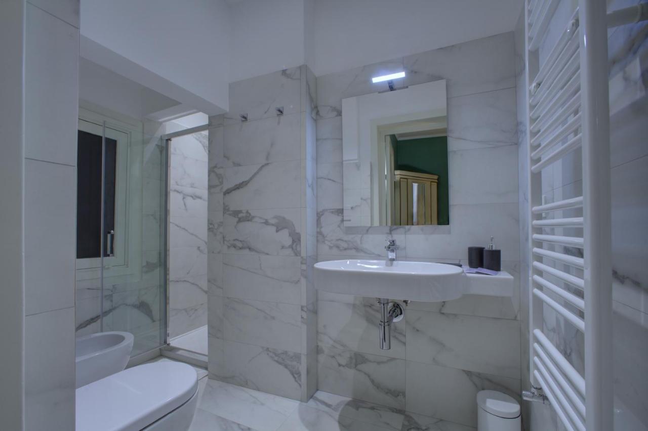 Palazzo Pastura B&B And Apartments คาตาเนีย ภายนอก รูปภาพ