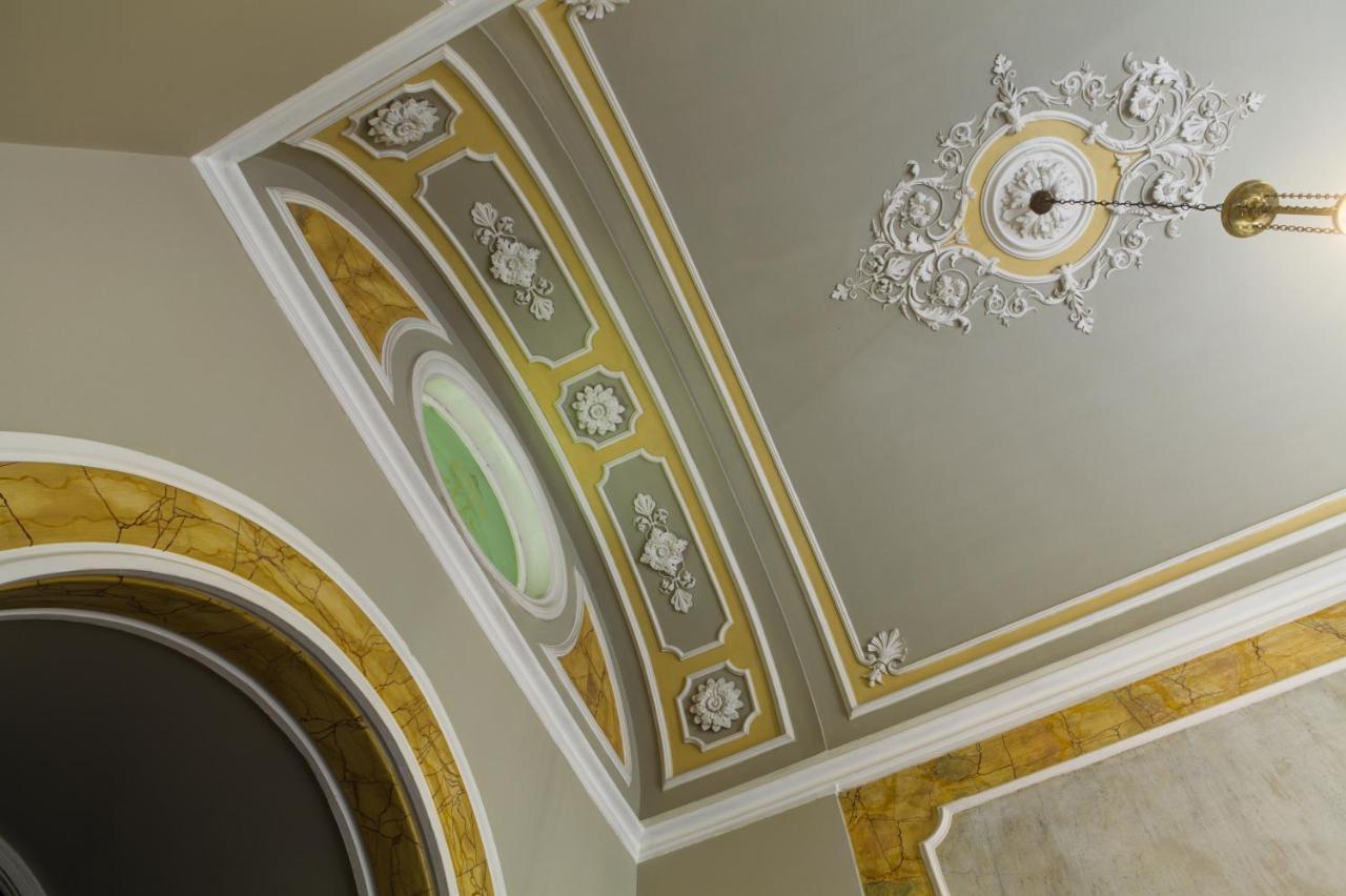 Palazzo Pastura B&B And Apartments คาตาเนีย ภายนอก รูปภาพ