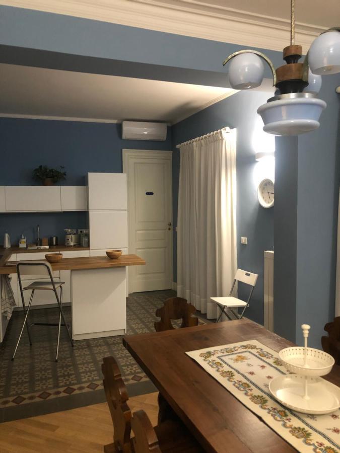Palazzo Pastura B&B And Apartments คาตาเนีย ภายนอก รูปภาพ