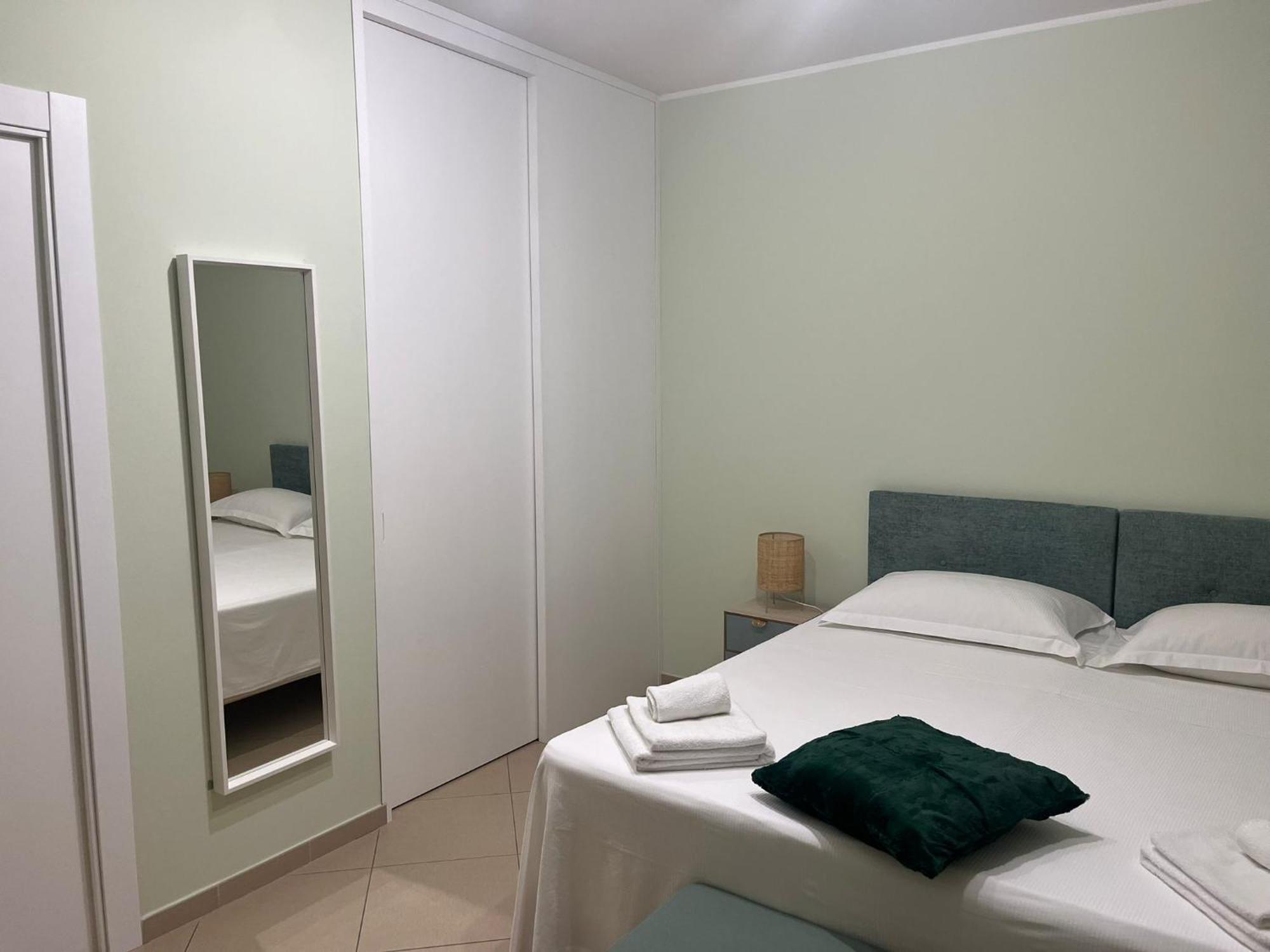 Palazzo Pastura B&B And Apartments คาตาเนีย ภายนอก รูปภาพ